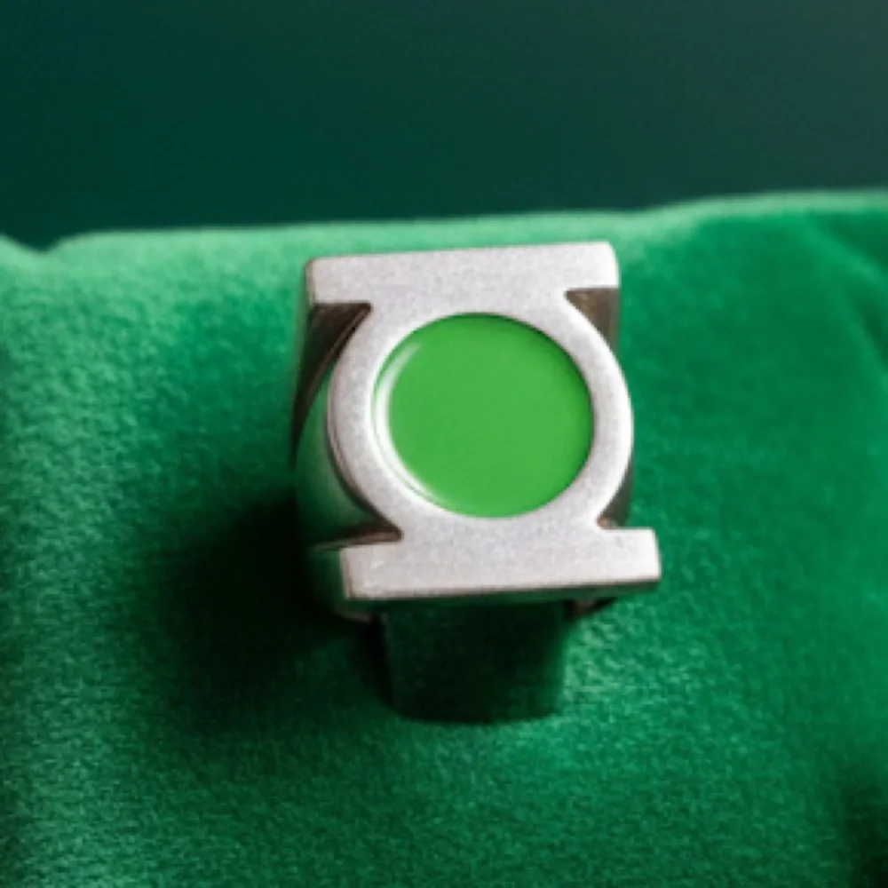 86# “Unleash Your Inner Hero with this CPGA Green Lantern Emblem Ring 🟢 Size 8!